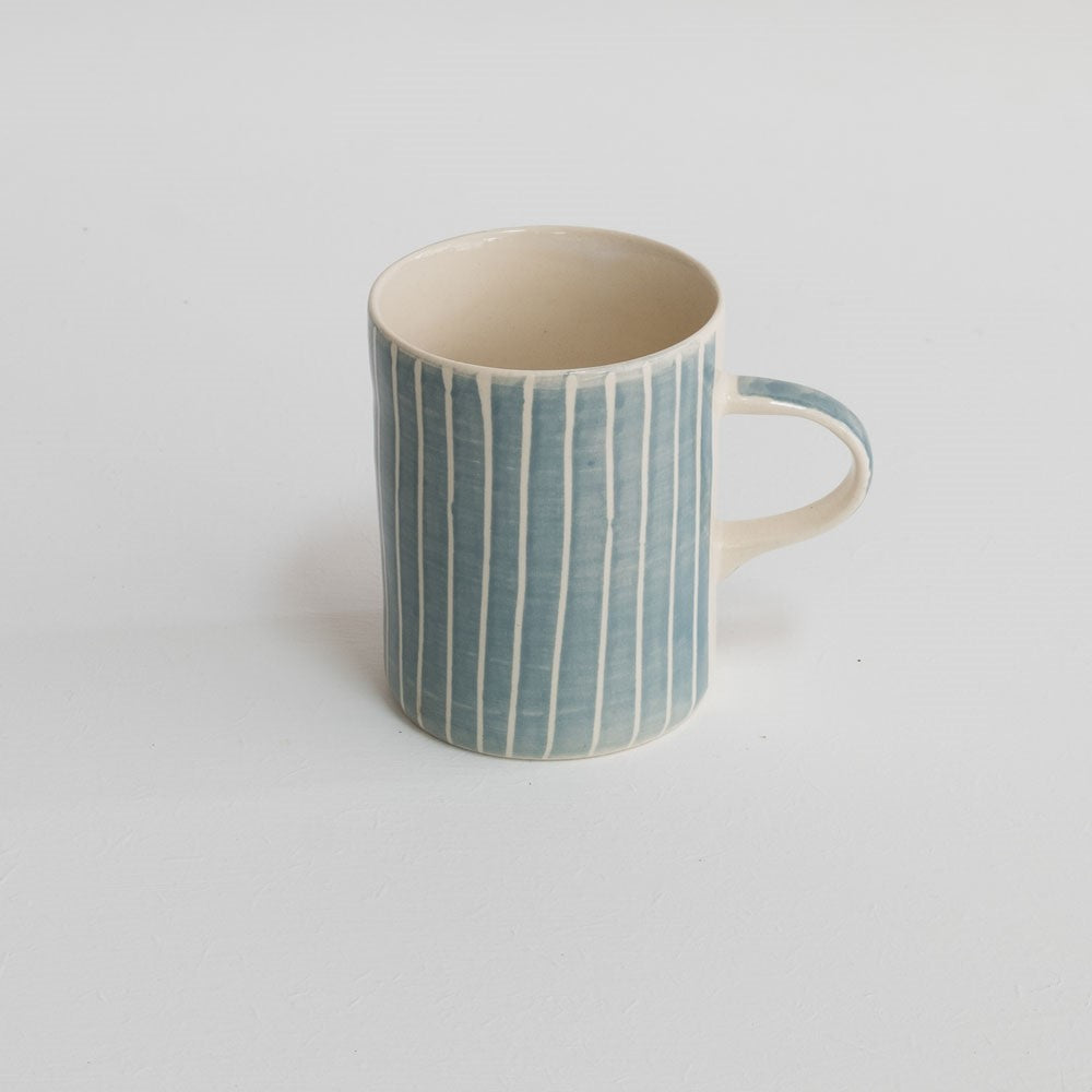 Demi Mug, Sgraffito
