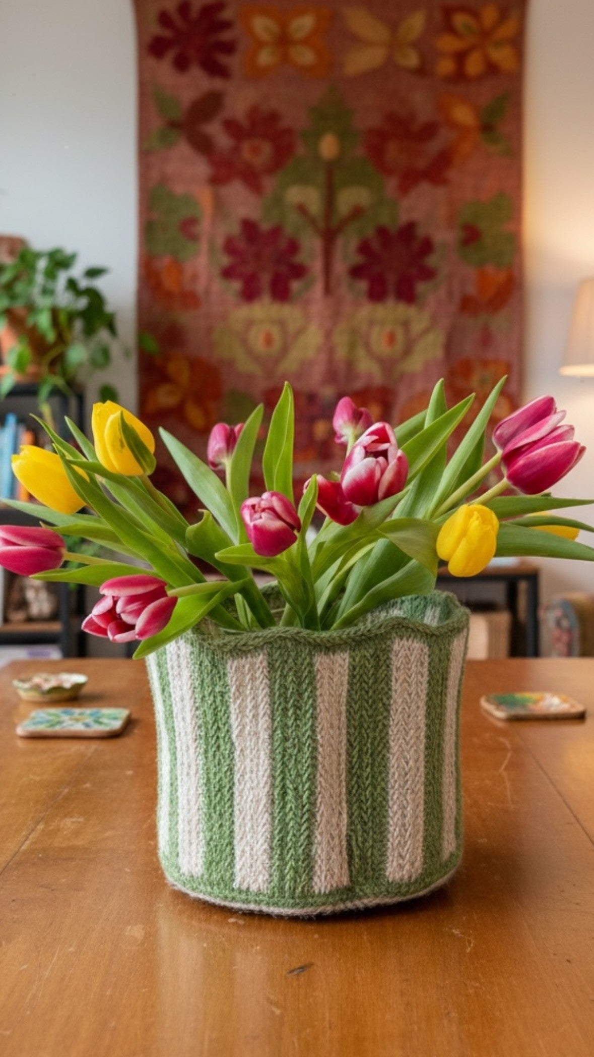 Jute Tulip Basket - Jade